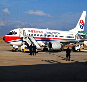 固原六盘山空运公司航空快运业稳步发展的原因是什么？